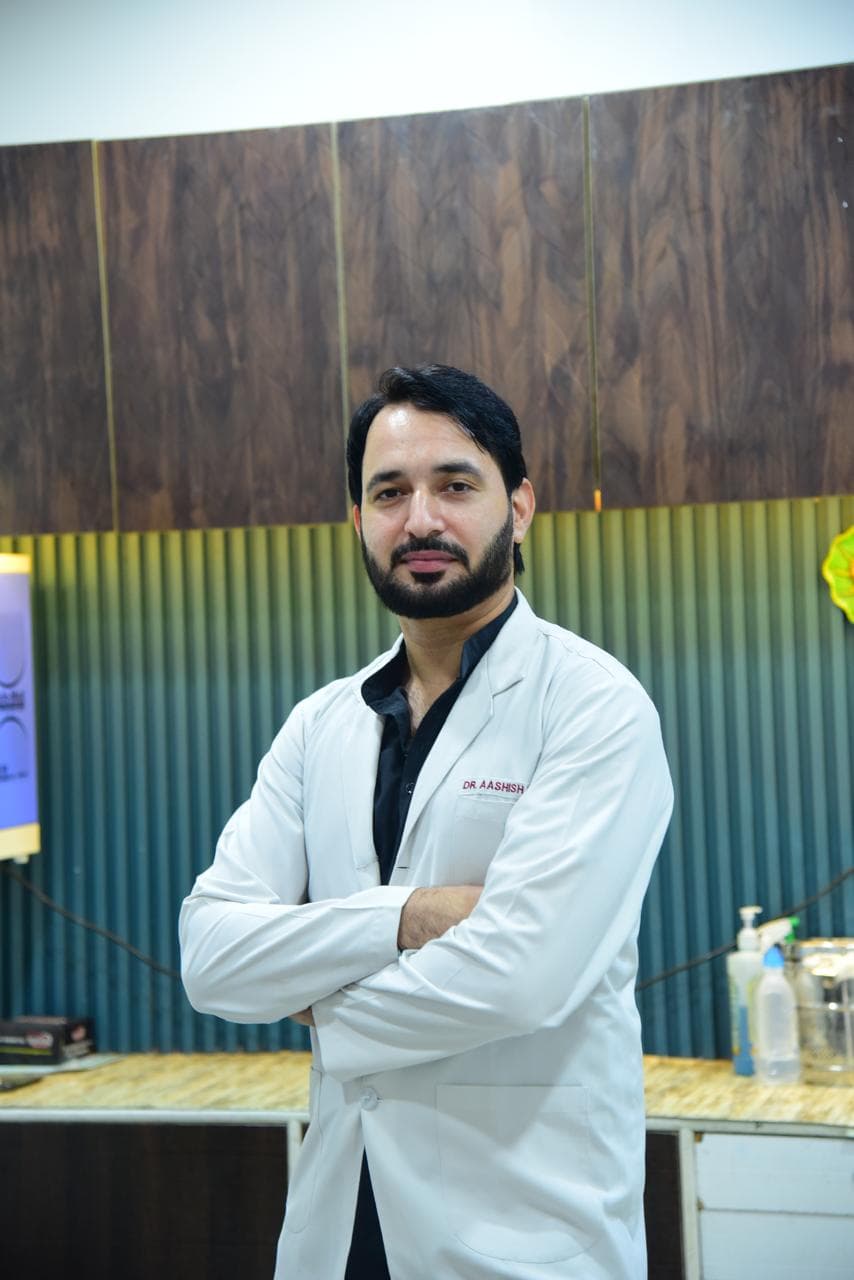 Dr. Aashish Malik, BDS - Dental Surgeon at Apex Dental Care, Rohtak